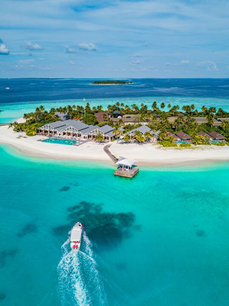 MALDIVES rayyu maldives vkhlrn3gm8 unsplash